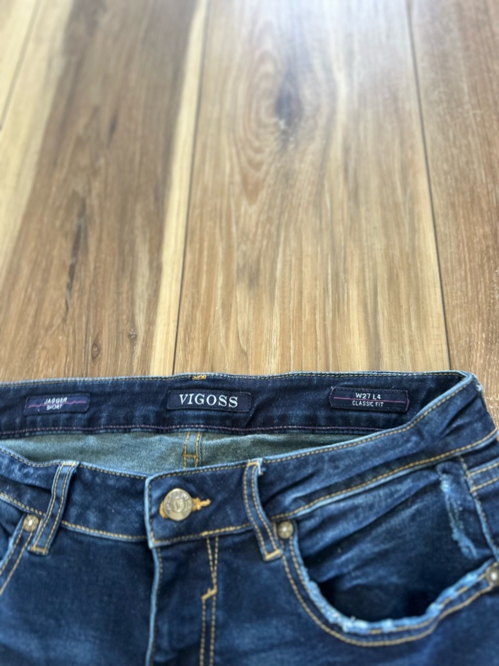 Vigoss Dark Blue Distressed jagger Jean shorts size W27L4 - Picture 3 of 5